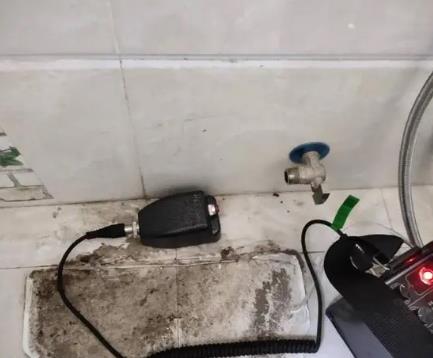 下城屋顶漏水维修公司分享下卫生间漏水的危害及解决方法